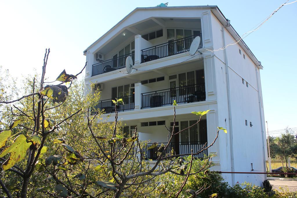 Hotel Captain Gonio Luaran gambar