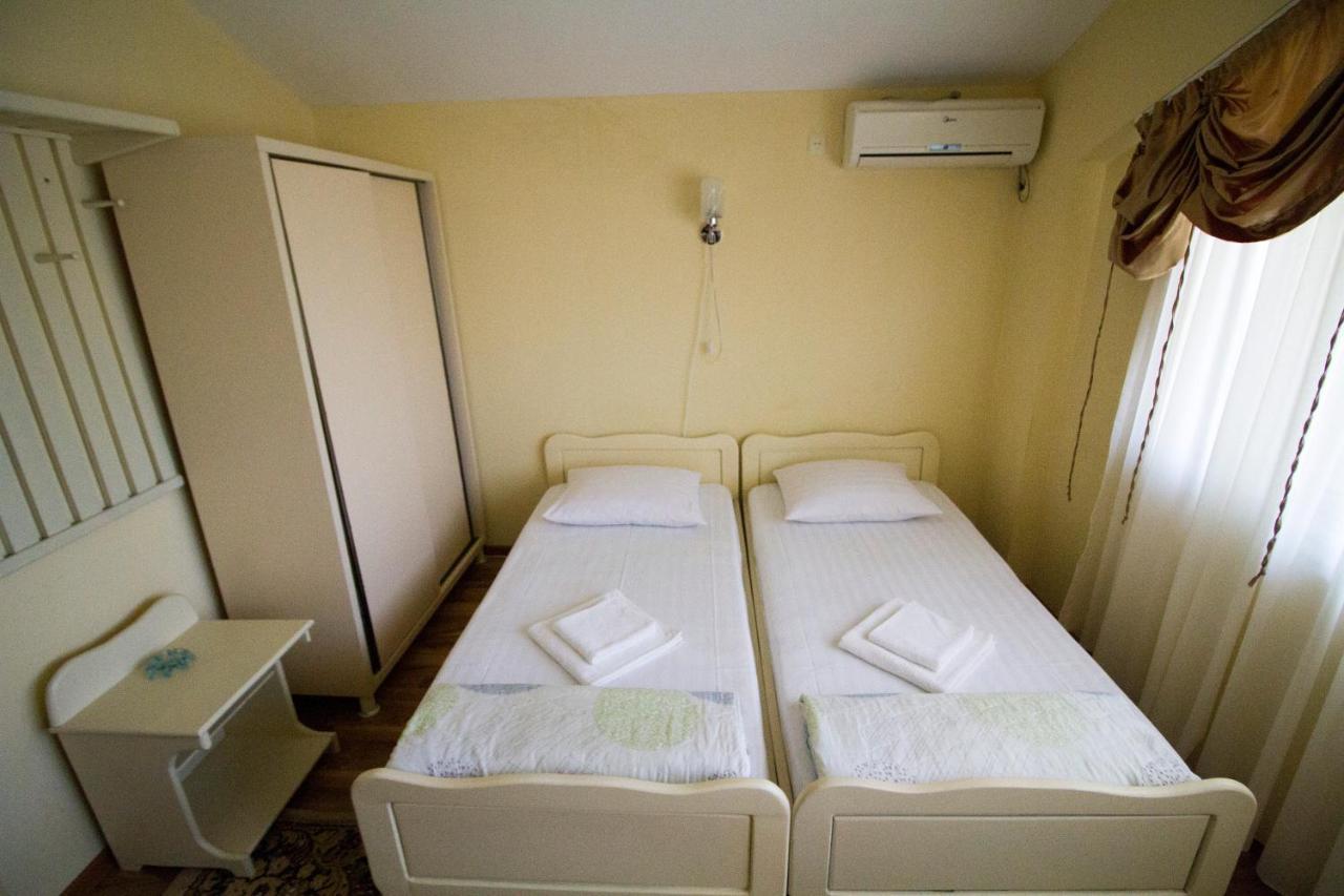 Hotel Captain Gonio Luaran gambar