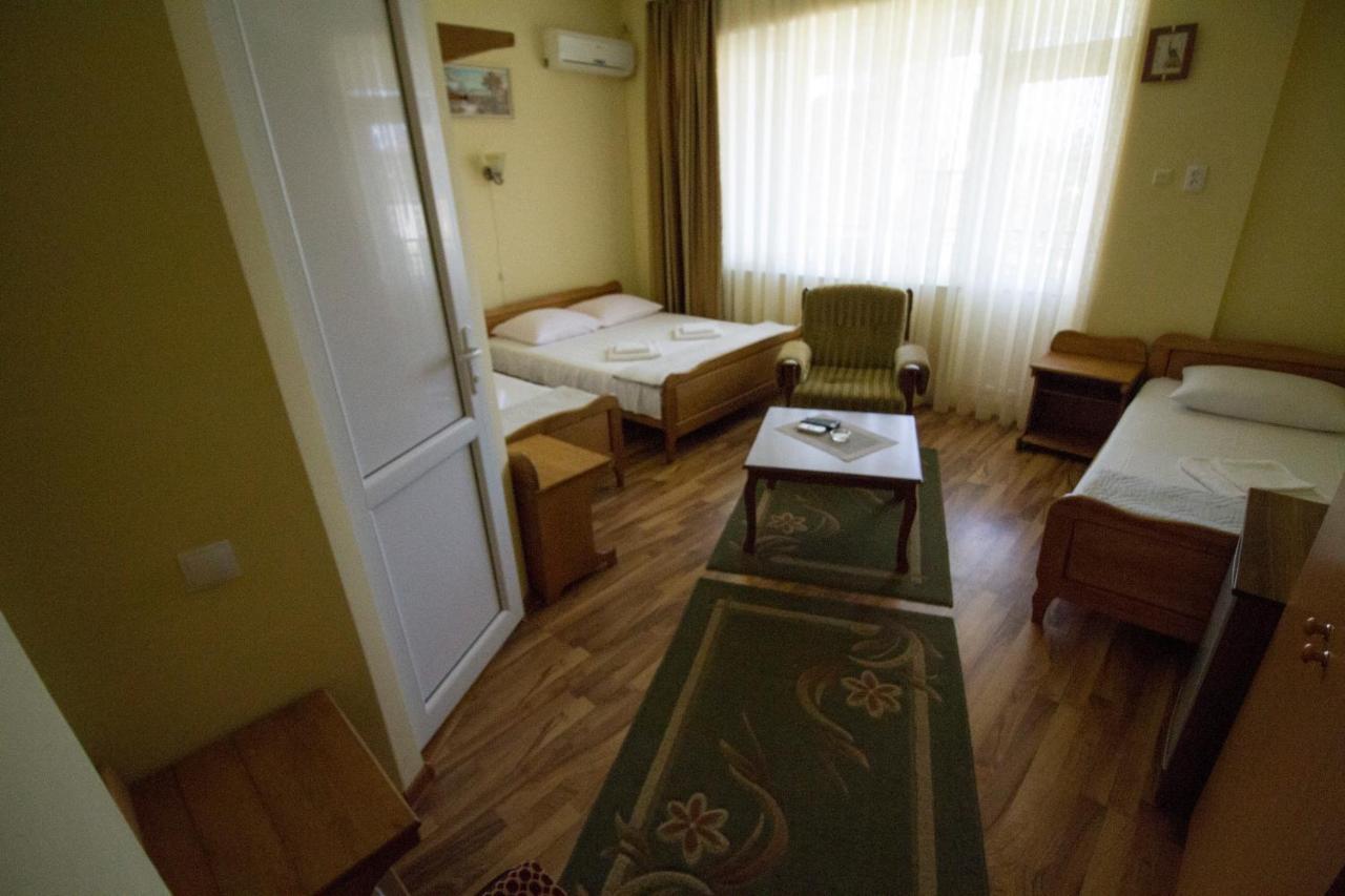 Hotel Captain Gonio Luaran gambar
