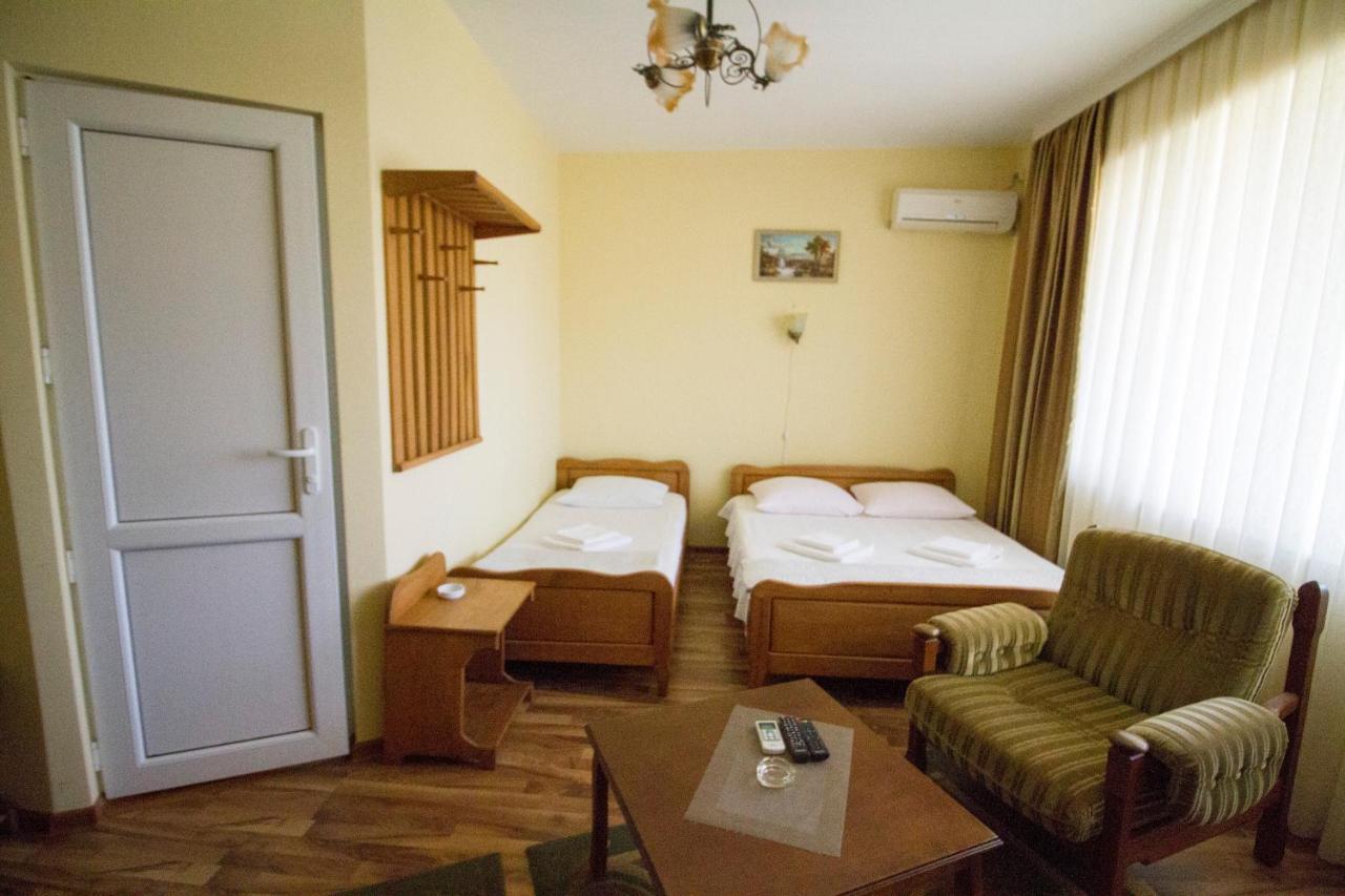 Hotel Captain Gonio Luaran gambar