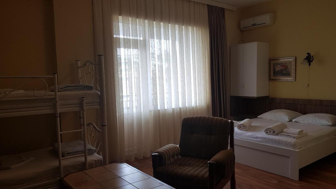 Hotel Captain Gonio Luaran gambar